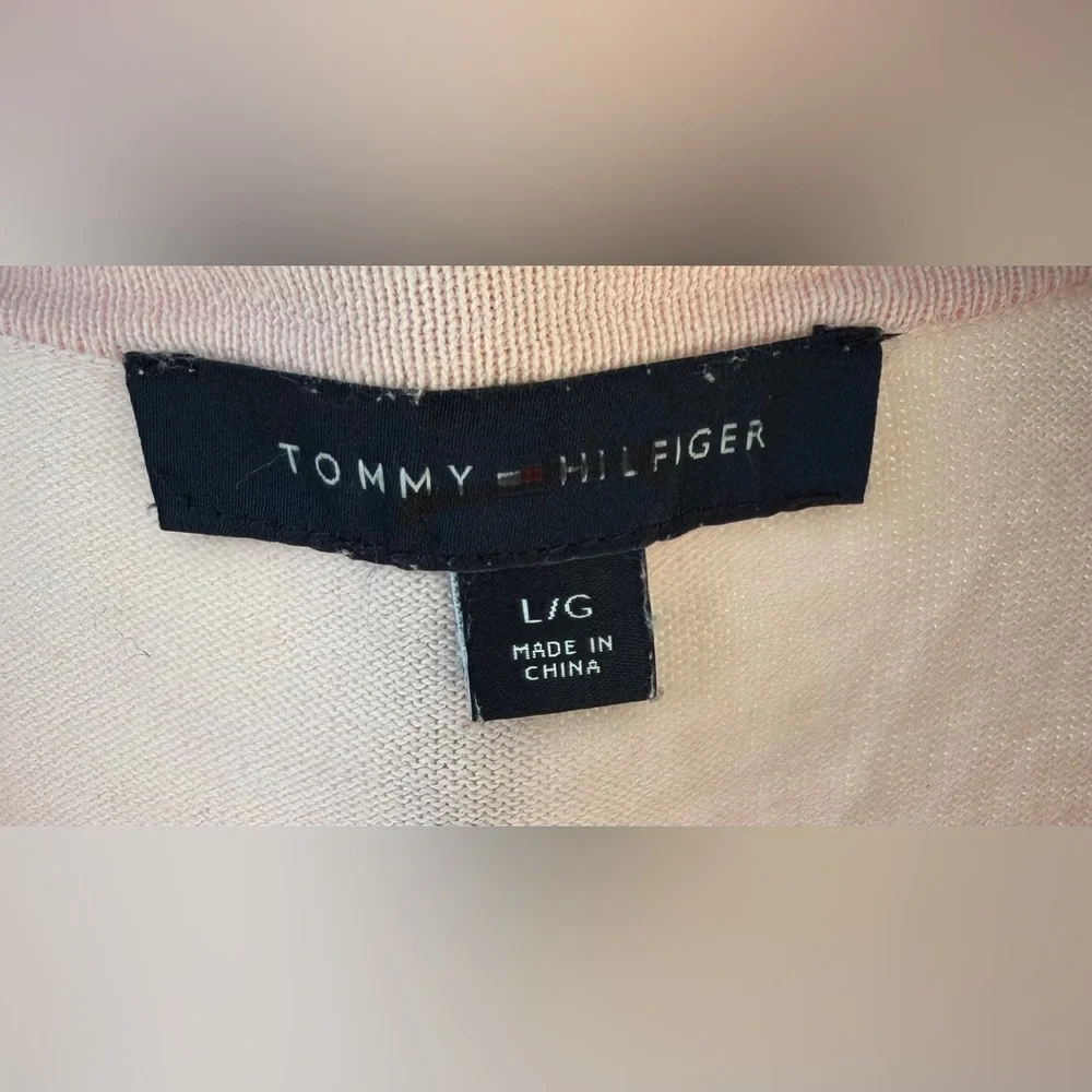 Tommy Hilfiger Light Pink and White Argyle V-Neck Sweater - Picture 4 of 5